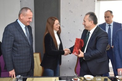 Vali Meclis Üyeleriyle Biraraya Geldi