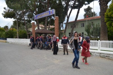 Yunanistan'a Kaçmak İsteyen 51 Göçmen Yakalandı