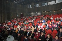 Özgecan Tarsus'ta Anıldı