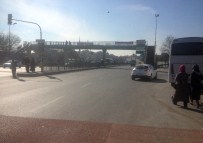 OTOBÜS DURAĞI - Üst Geçit Kaldırılıyor