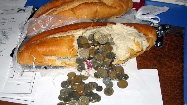 Zabıtadan 'ekmek arası para' operasyonu