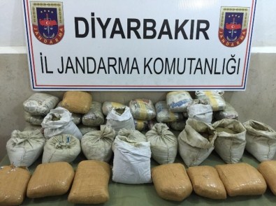 Diyarbakır'da 50 Kilo Esrar Ele Geçirildi