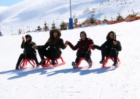 Samsunlu Gençlerin Kayak Keyfi