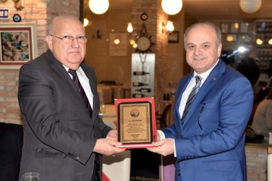 Vali Çakacak, Kaymakam Özener'i Yemekle Uğurladı