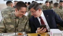 HACı BEKTAŞı VELI ANADOLU KÜLTÜR VAKFı - Başbakan Davutoğlu, Erzincan'da Ahıska Türklerini Ziyaret Etti