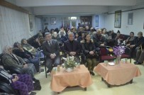 DOÇENT DOKTOR - Belediye Korosu Huzurevi Sakinleri İçin Sahne Aldı