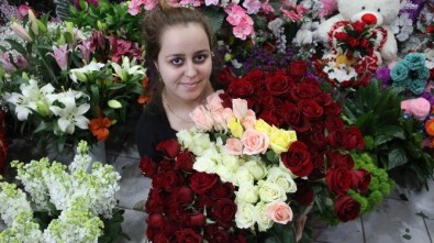 Çiçekçiler Sevgililer Günü'ne Hazır