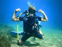 Uluslararası Dalgıç Şebnem Sarvazlar, Yılın Kadın Girişimci Sporcusu Seçildi