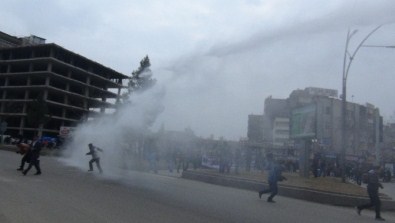 Batman'da 15 Şubat Gerginliği Açıklaması 10 Gözaltı