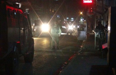 Batman'da Zırhlı Polis Aracına SES Bombalı Saldırı