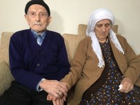 Asırlık 'Mutlu' Çiftini, Aşkları Ayakta Tutuyor