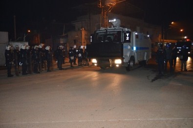Turgutlu'da İzinsiz Yürüyüşe Müdahale Açıklaması 12 Gözaltı