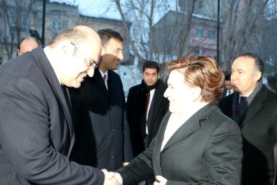 Bakan Fatma Güldemet Sarı, Ilıca Termal Tesisleri'ni Gezdi