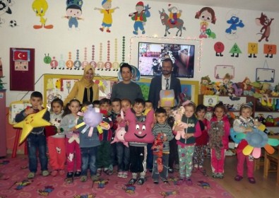 Bir Oyuncak Bin Mutluluk