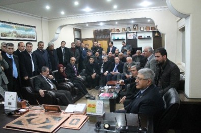 Demiröz'den Ahlat Belediyesi'ne Ziyaret