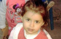 Dualar Minik Esma İçin