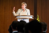 UÇUŞA YASAK BÖLGE - Merkel'den 'uçuşa yasak bölge'ye destek