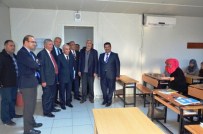 KONTEYNER KENT - Suriyeli Mültecileri Ziyaret Etti