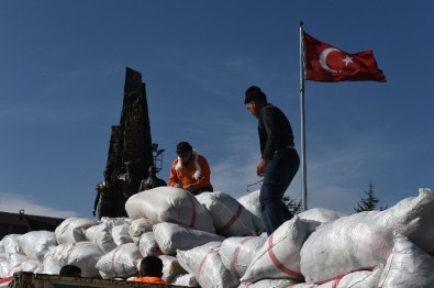 Uşak'tan Bayırbucak İçin Uşak'tan Rekor Yardım