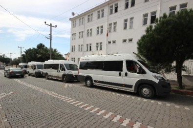 Adliye Servisiyle Mülteci Kaçakçılığı