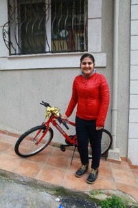 Bayraklı'da 'Şansını Dene Hediyeni Al' Çekilişi