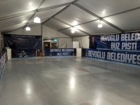 AHMET EMIN YALMAN - Beyoğlu Belediyesi Buz Pisti Açıldı