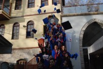 Engelli Kursiyerler Sertifika Sevincini Kep Atarak Kutladı