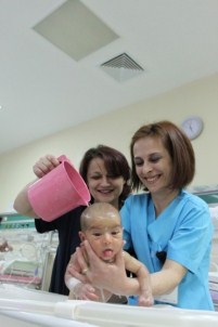 Erzurum Bölge Eğitim Ve Araştırma Hastanesi Yenidoğan Ünitesi Bebek Ve Anneleri Misafir Gibi Ağırlıyor