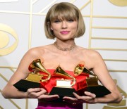 TAYLOR SWIFT - Grammy'lere Taylor Swift damgası