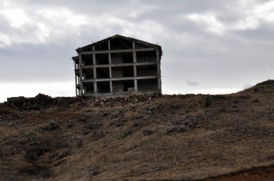 Gülşehir İmam Hatip Ortaokulu Binası İnşaatı Devam Ediyor