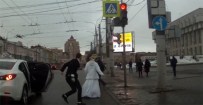 JULIA ROBERTS - 'Kaçak Gelin' Filmi Rusya'da Gerçek Oldu