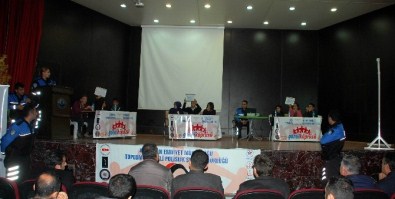 Liseler Arası Bilgi Yarışmasının Yarı Finali Başladı