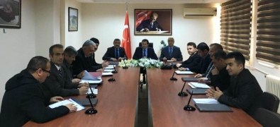 Yavuzeli'nde Okul Müdürleri Toplandı