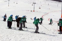 Yıldızelili Öğrenciler Kayak Öğreniyor
