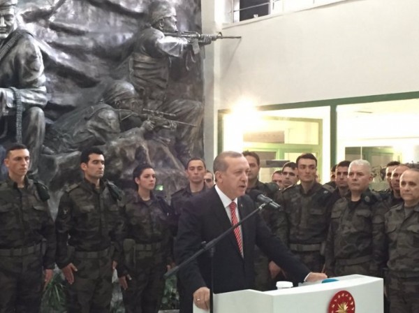 Cumhurbaşkanı JÖAK'ı ziyaret etti