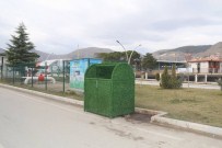 CAFER ÖZDEMIR - Amasya'da Çöp Konteynerleri Çimleniyor