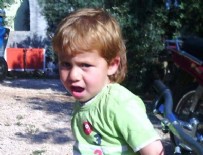 Bilgisayar patladı, 5 yaşındaki çocuk yanarak öldü