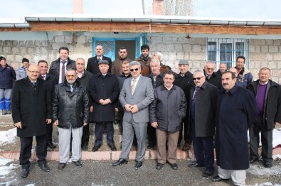 Çolakbayrakdar, Elagöz'e Müjde Verdi