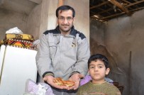 ALİŞAN - Ekmeğe Muhtaç Suriyelilerden İnsanlık Dersi