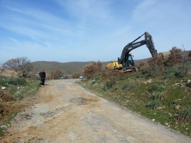 Gölmarmara-Salihli Yol Genişletme Çalışmaları Başladı