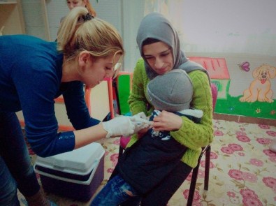 Suriyeli Çocukları Aşılama Çalışmaları Sürüyor