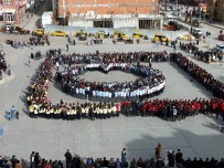 Yozgat'ta 2 Bin Öğrenci İstiklal Marşı'nı Okudu