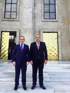 Ankara'daki Patlamada İki Vekil Son Anda Kurtuldu