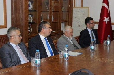 Bayır-Bucak Türkmenleri İçin 20. Tır Kırşehir'den Yola Çıktı