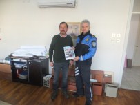 BARTIN VALİSİ - Dergiler Esnafa Ulaştırılıyor