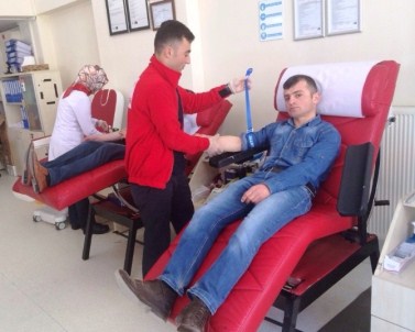 Kızılay Stokları Yüzde 50 Doldu