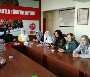 MHP'li Kadınlar Eskişehirli Şehit Yusuf Haldun Uslu İçin Yasin-İ Şerif Okudu