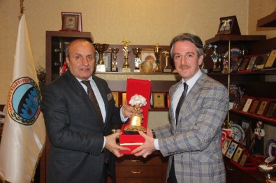 Milli Eğitim Müdürü Fırat'tan, Başkan Arslan'a Veda Ziyareti
