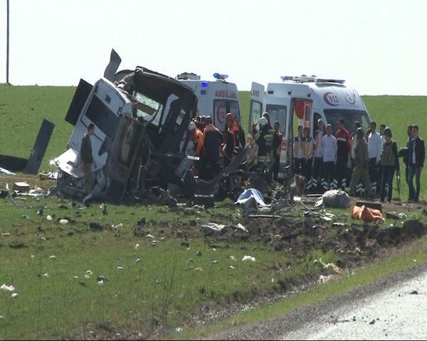 Bir Acı Haber De Diyarbakır'dan: 6 Şehit !