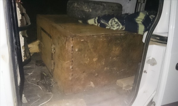 Diyarbakır'da bomba yüklü araç yakalandı